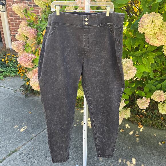 Lot of 2 pair Terra & Sky Jeggings Gray and Black Acid Wash size 3X (24W-26W) - Picture 2 of 16